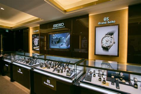 watch shops in Paris